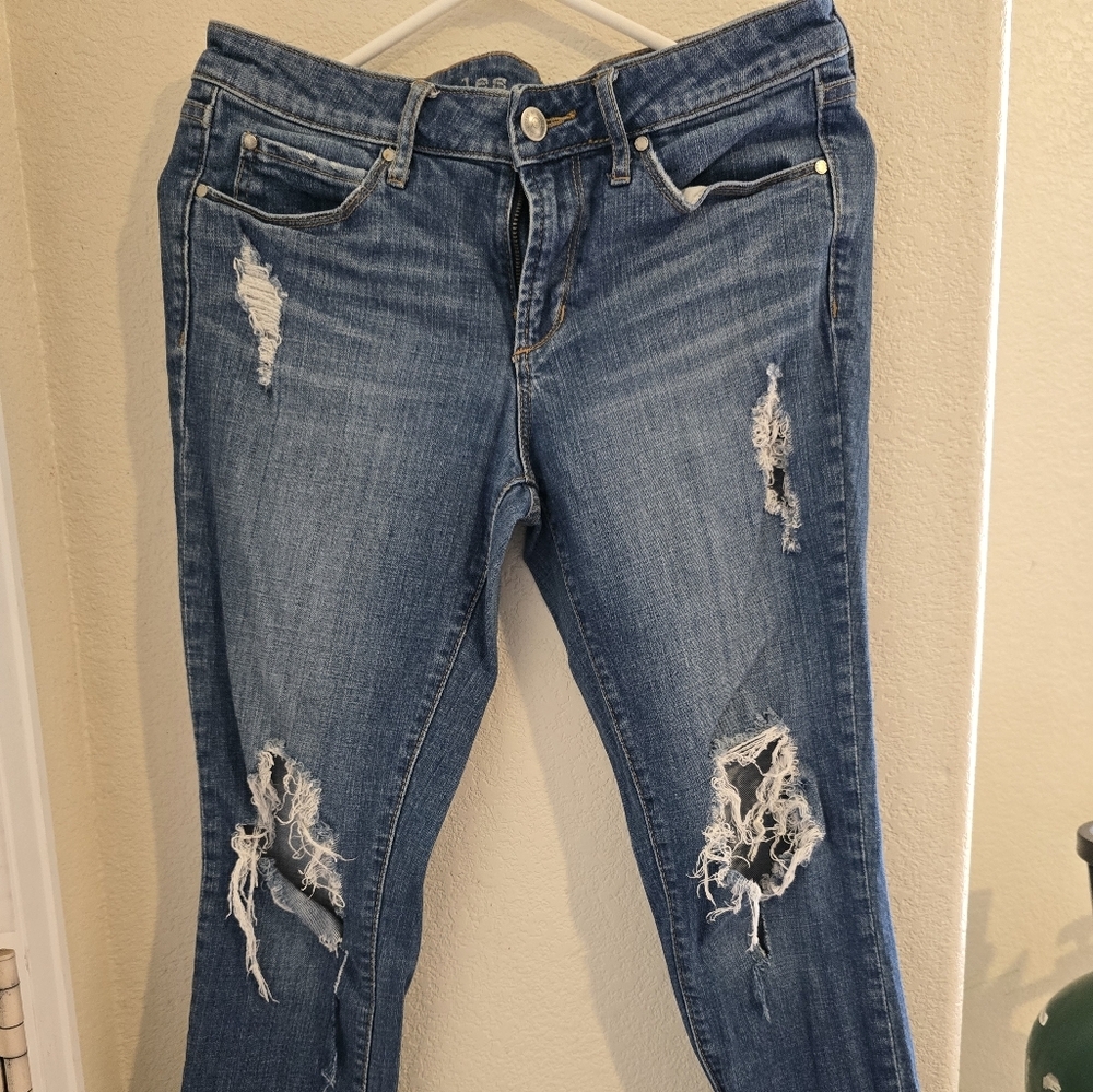 Articles of Society Distressed Jeans Sz 28